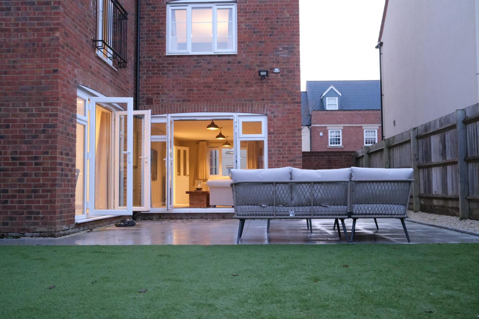 Luxury 6-Bedroom House 5 Minutes From Bicester Village Shopping Outlet Chesterton  Exterior photo